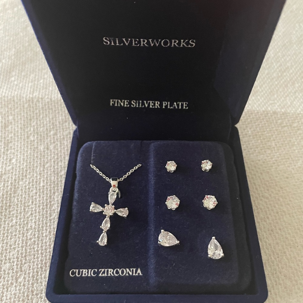 Women jewelry/silver works
